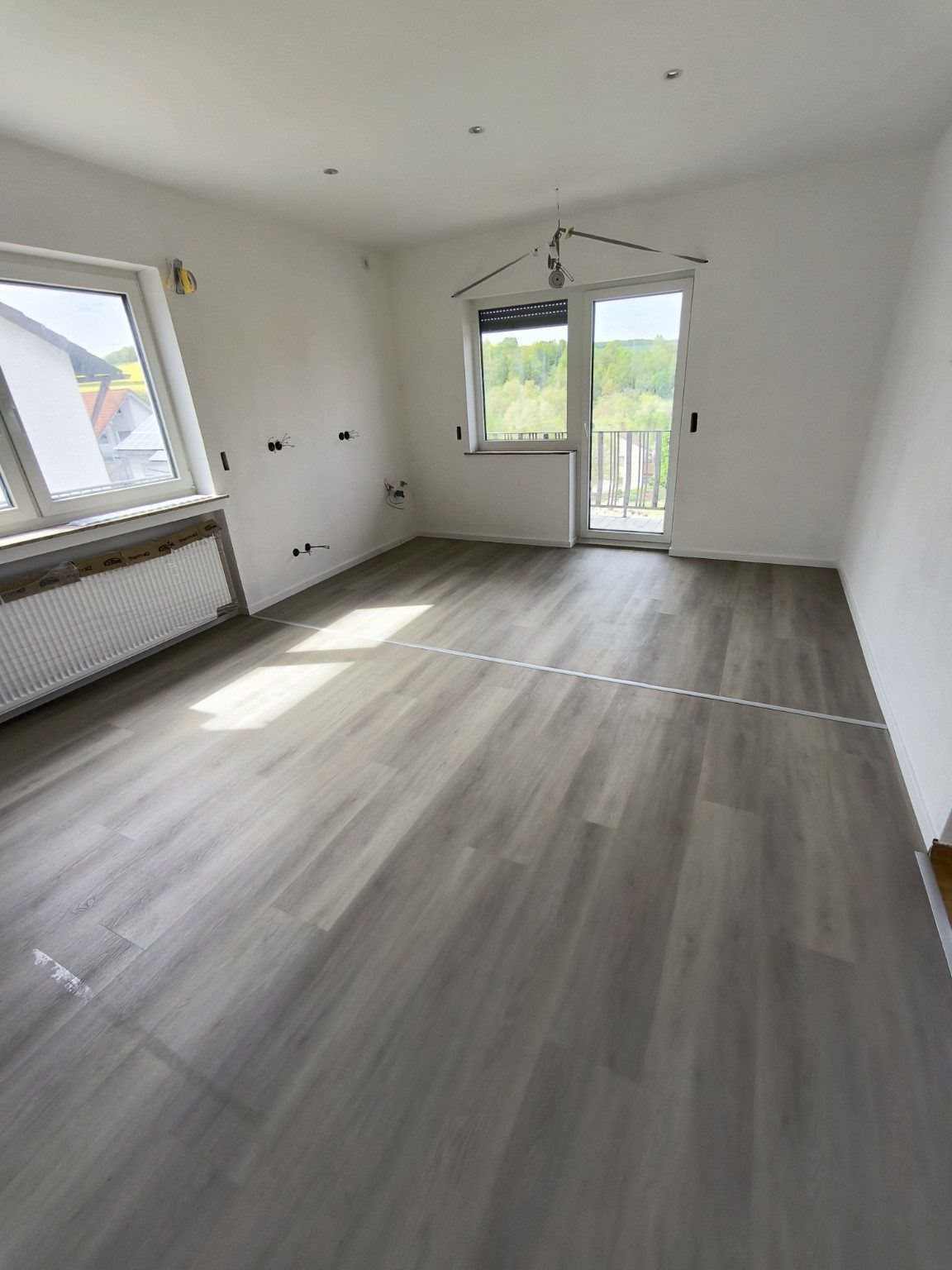 Zum Vergrößern anklicken Küche und Esszimmer der Ferienwohnung