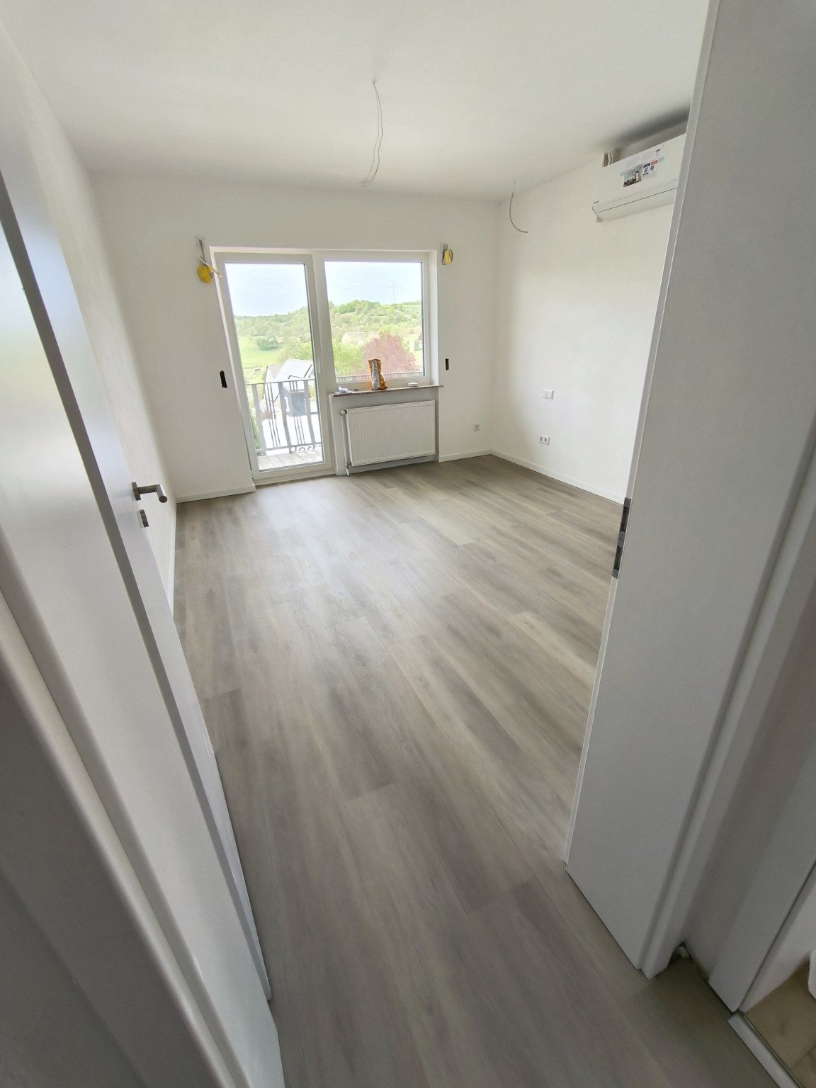 Zum Vergrößern anklicken Schlafzimmer 1 der Ferienwohnung