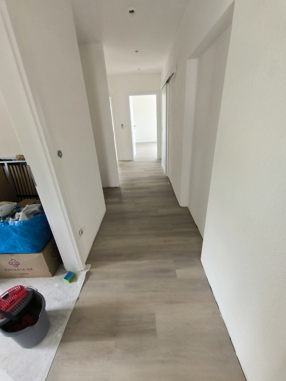 Zum Vergrößern anklicken Flur der Ferienwohnung
